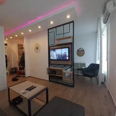 Sancho Leone * בלגרד