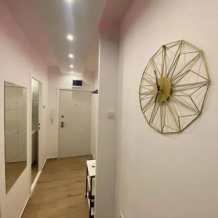 Sancho Leone דירה *