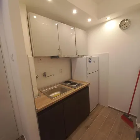 Sancho Leone * בלגרד